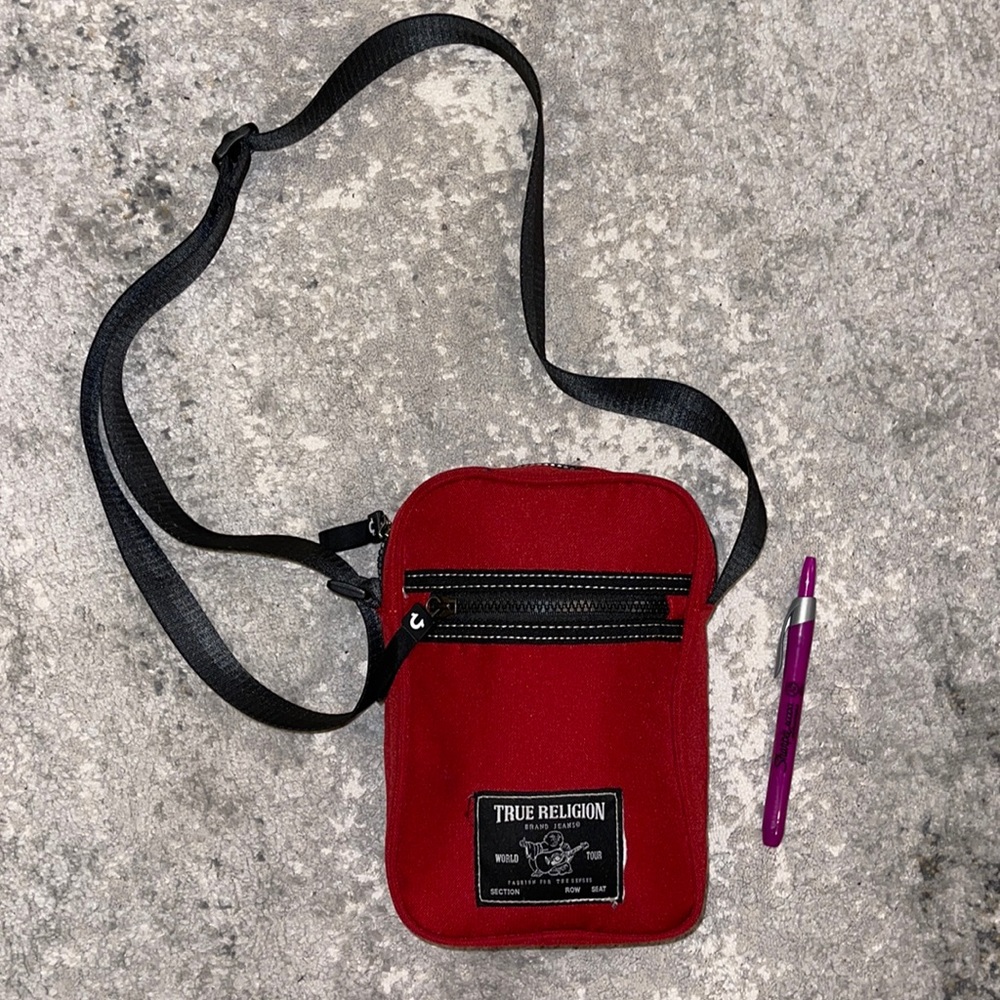 🥲 True Religion | Rare Crossbody Bag